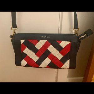 Tommy Hilfiger Crossbody Bag